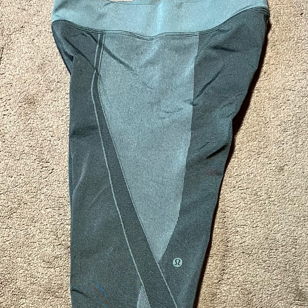 Lulu Lemon Lab  Brand New Never Worn